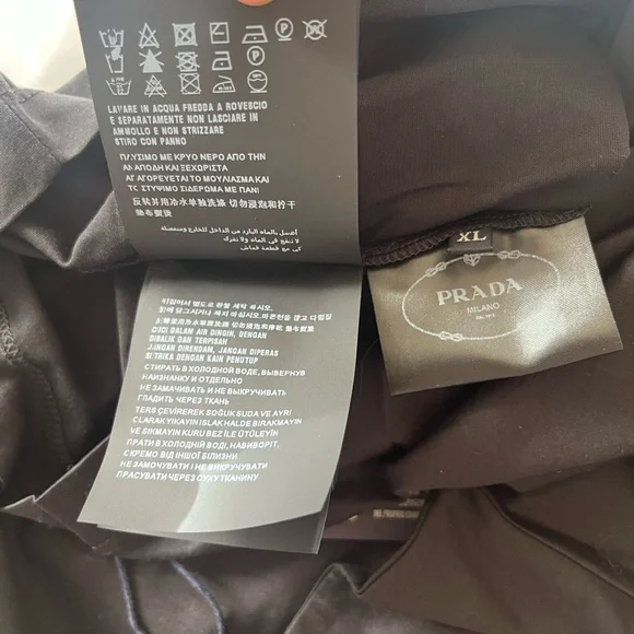 Prada Black Short-Sleeve Crewneck T-Shirt - Picture 7 of 8